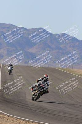 media/Feb-05-2023-SoCal Trackdays (Sun) [[b2340e6653]]/Back Straight Braking Zone (1040am)/